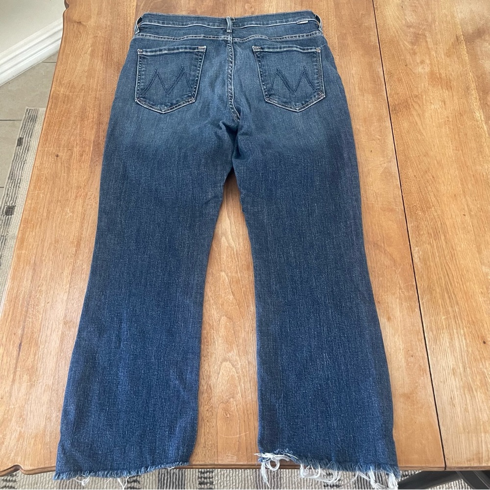 MOTHER The Insider Crop Step Fray in size 30
GIRL CRUSH - Picture 8 of 14